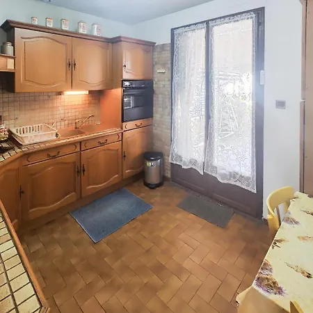 Casa vacanze 2 Bedroom Awesome In *