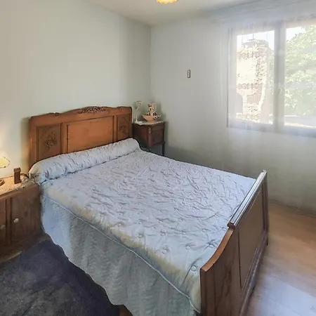 2 Bedroom Awesome In Casa vacanze