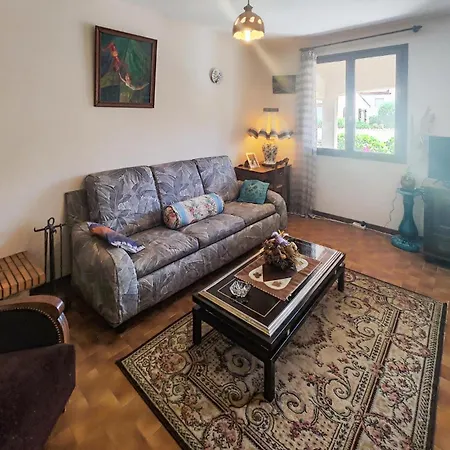 2 Bedroom Awesome In Marseillan (Herault)