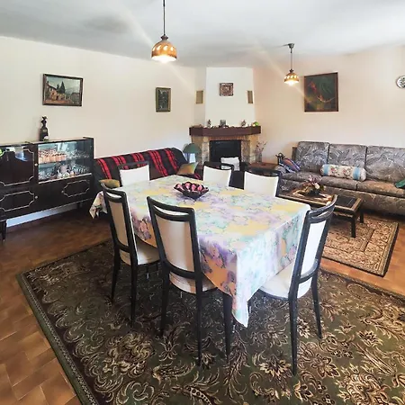 2 Bedroom Awesome In