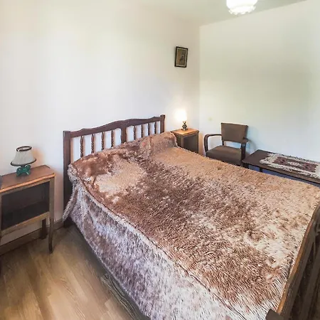 2 Bedroom Awesome In *